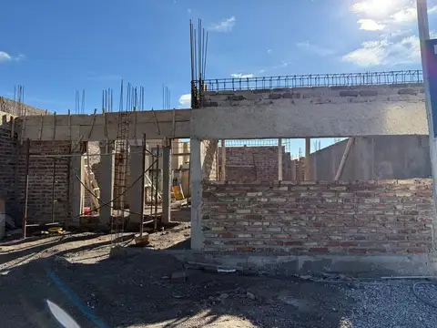 Casa 3 ambientes con 2 baños