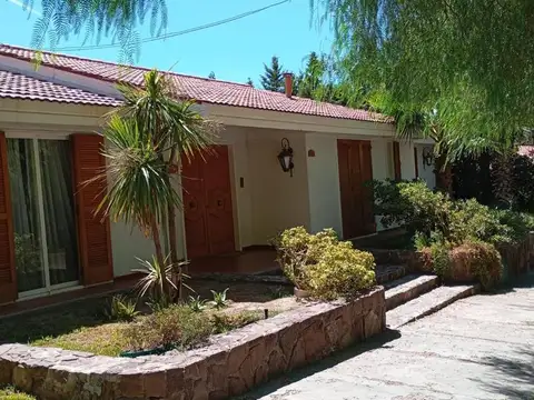 Casa en Venta en Las Heras, USD 250.000