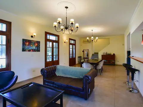 Casa en venta en calle 408 entre 25 y 26