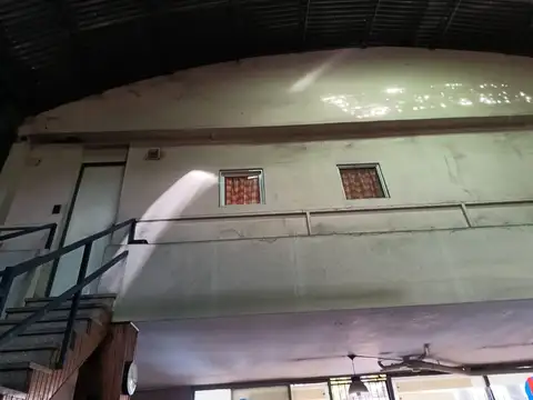 GALPÓN EN VENTA CALLE URQUIZA MENDOZA 510 m2 aprox