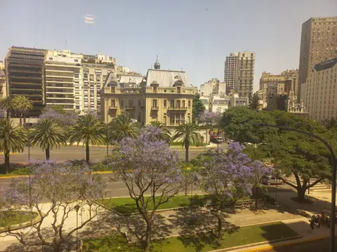 Carlos Pellegrini al 1300