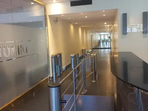 Oficina en Alquiler al Este