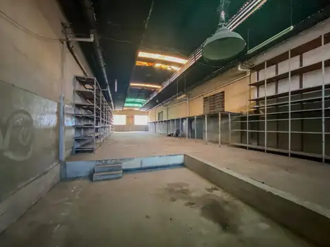 Galpon en Venta 8  mts Frente