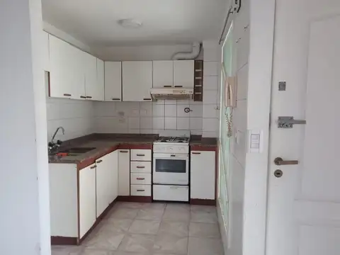 A un paso de Av. Gral. Alvear / APTO CRÉDITO