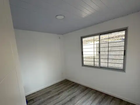 Casa 3 ambientes con 1 baño