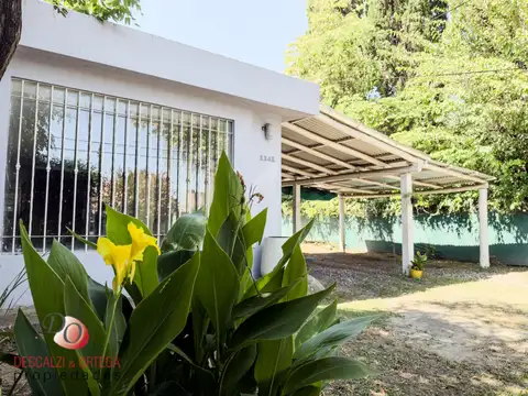 Casa de 2 dormitorios en venta, a metros de Av. Bodereau, una planta