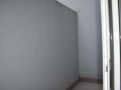 Venta de Monoambiente en San Cristóbal a estrenar con patio