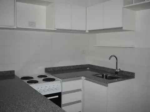 Venta de Monoambiente en San Cristóbal a estrenar con patio