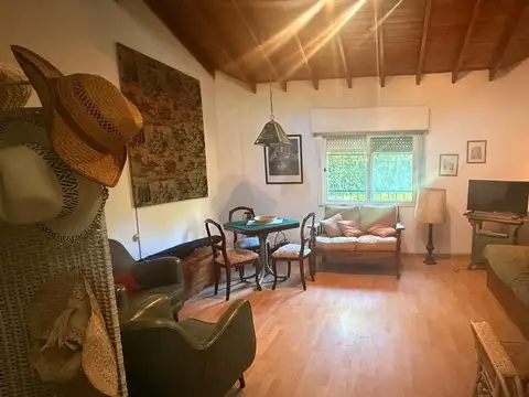 Venta casa 5 Amb. parque y pileta, Parque Leloir, Ituzaingo