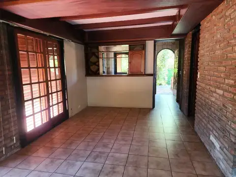 Casa 5 ambientes con 3 baños