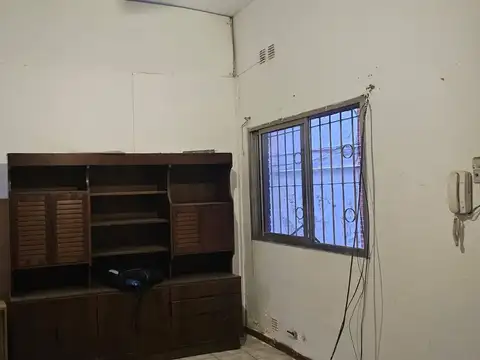 VENTA PH 3/4 AMBIENTES A REFACCIONAR OLIVOS