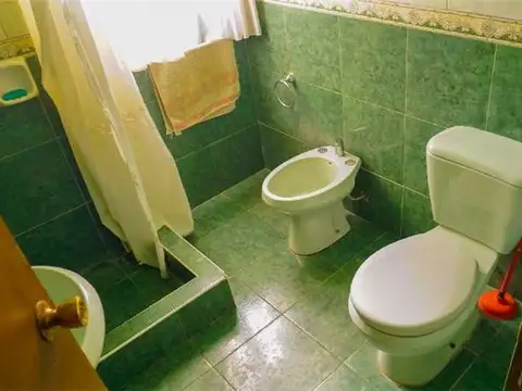 Tres Dormitorios. Financiación y/o Permuta