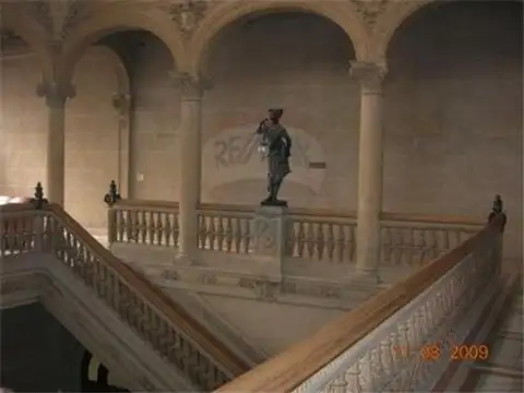 Casa 11 ambientes con 3 baños