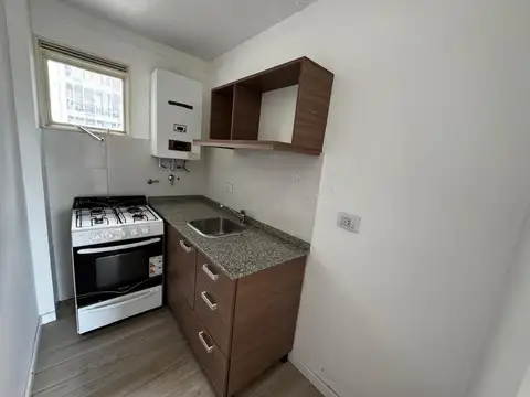 Monoambiente con balcon vista al rio