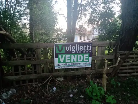 QUINTA SOBRE 3 LOTES CON EXCELENTE UBICACIÓN EN BOSQUES