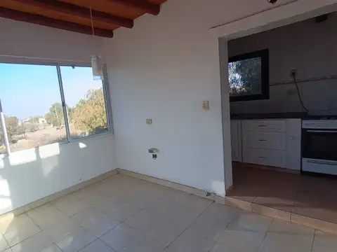 Casa en Alquiler con 1 cochera