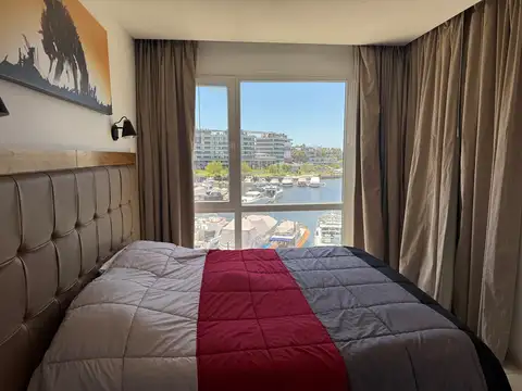 Condominios de la Bahia Grande .