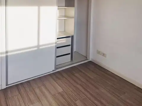 Departamento en Venta en Lisandro De La Torre, USD 75.000