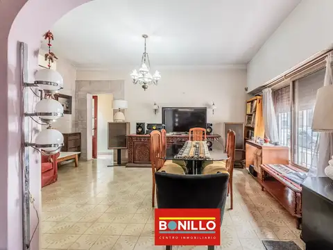 Depto Tipo Casa en Venta en Villa Pueyrredon, USD 169.000