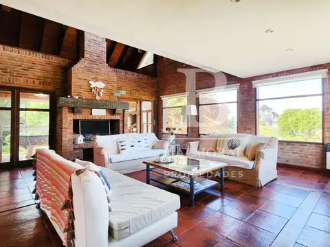 Casa en Alquiler Temporal en Pinamar, USD 0