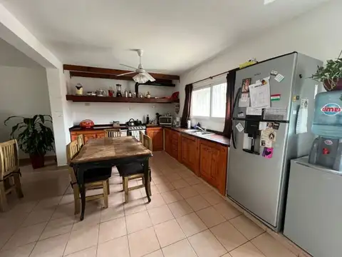 Casa 5 ambientes con 1 baño