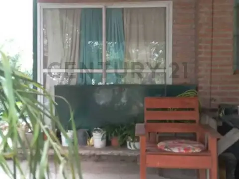 Casa 5 ambientes con 1 baño