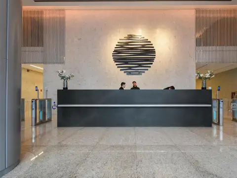 Oficina en Alquiler en Barrio Norte, USD 1.000