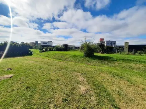 Terreno en Venta en Pilar del Este - San Ramiro, USD 51.000