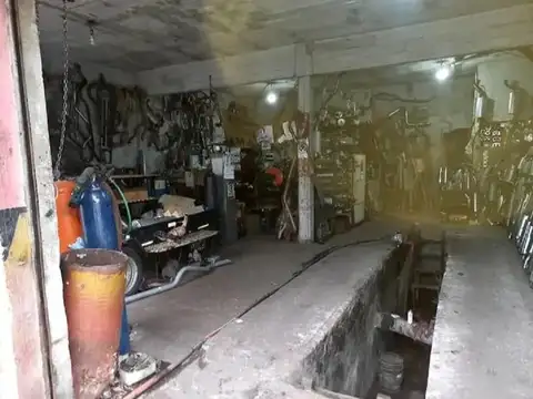 Local en Alquiler Via Pública