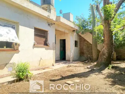 Casa 2 ambientes con 1 baño