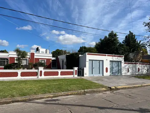 Casa en Venta en Jose Marmol, USD 200.000