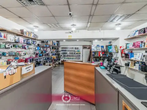 Venta 2 locales comerciales en block 172M² en San Cristóbal excelente oportunidad de compra rentable
