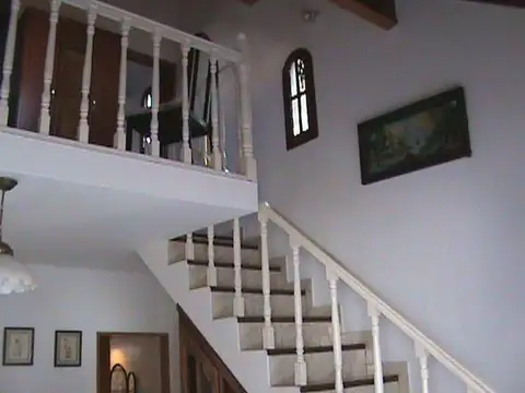 77 e/ Avenida Costanera y 1