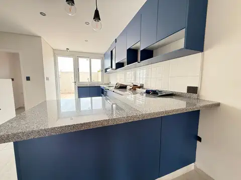 Depto Tipo Casa en Alquiler en Quilmes, USD 1.200