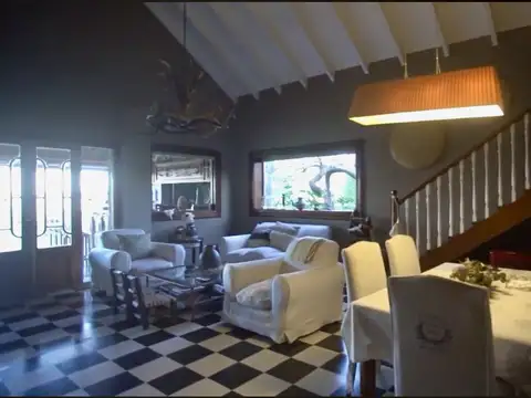 ALQUILER ESPECTACULAR CASA 1000 M2 CON 5 HECTAREAS DE PARQUE(ESTANCIA CAUSANA)