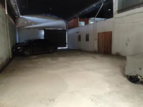 Andrés Del Pino 700