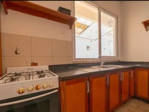 VENTA CASA 4 AMBIENTES FLORES PARRI APTO CREDITO