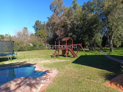 Casa 3 ambientes con 2 baños