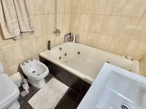 VENTA CASA SAN ISIDRO 7 AMB JARDIN PILETA, QUINCHO