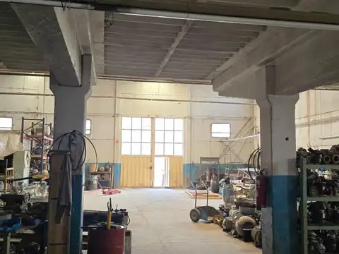 Galpon en Alquiler 65  mts Fondo