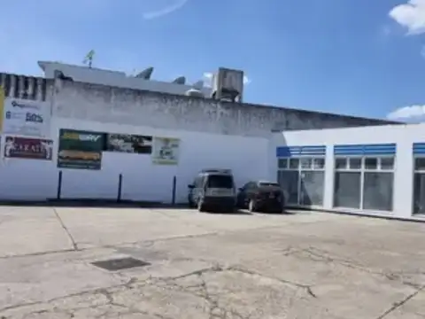 Avenida Presidente Juan Domingo Perón y Colon