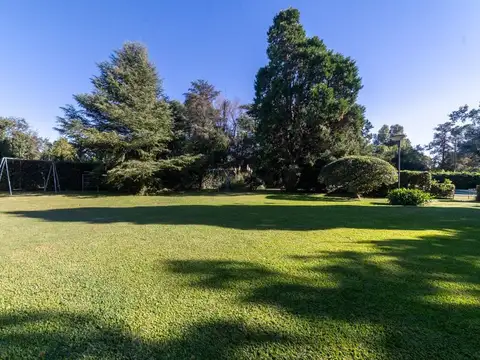 Avenida Presidente Perón 2500