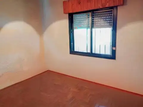 Casa en Venta en Castelar Norte, USD 80.000