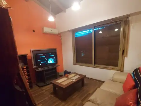 CHALET PH EN VENTA - HURLINGHAM -  A METROS DE LA ESTACIÓN