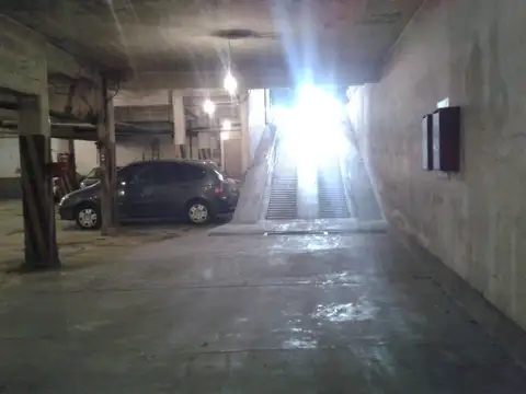 Cochera en Venta Cubierta