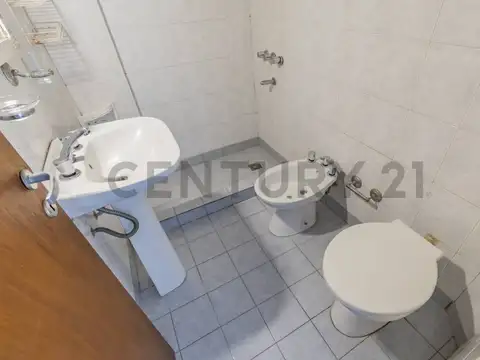 VENTA DEPARTMENTO- DOS DORMITORIOS-AV.60 Y 128