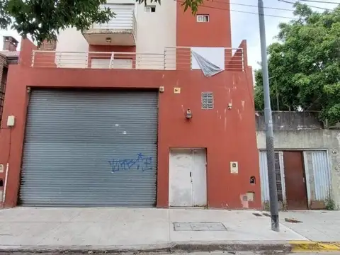 Deposito en Venta en tres plantas con montacargas