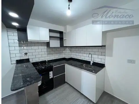 Depto Tipo Casa 3 ambientes con 2 baños
