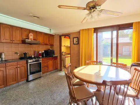 Presidente Santiago Derqui 1000