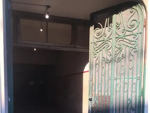 OPORT  PB y/o Local de 420m2. Sin Exp. Vivienda o Comercial.